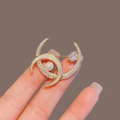 Shiny Rhinestone Moon Design Hijab Brooch